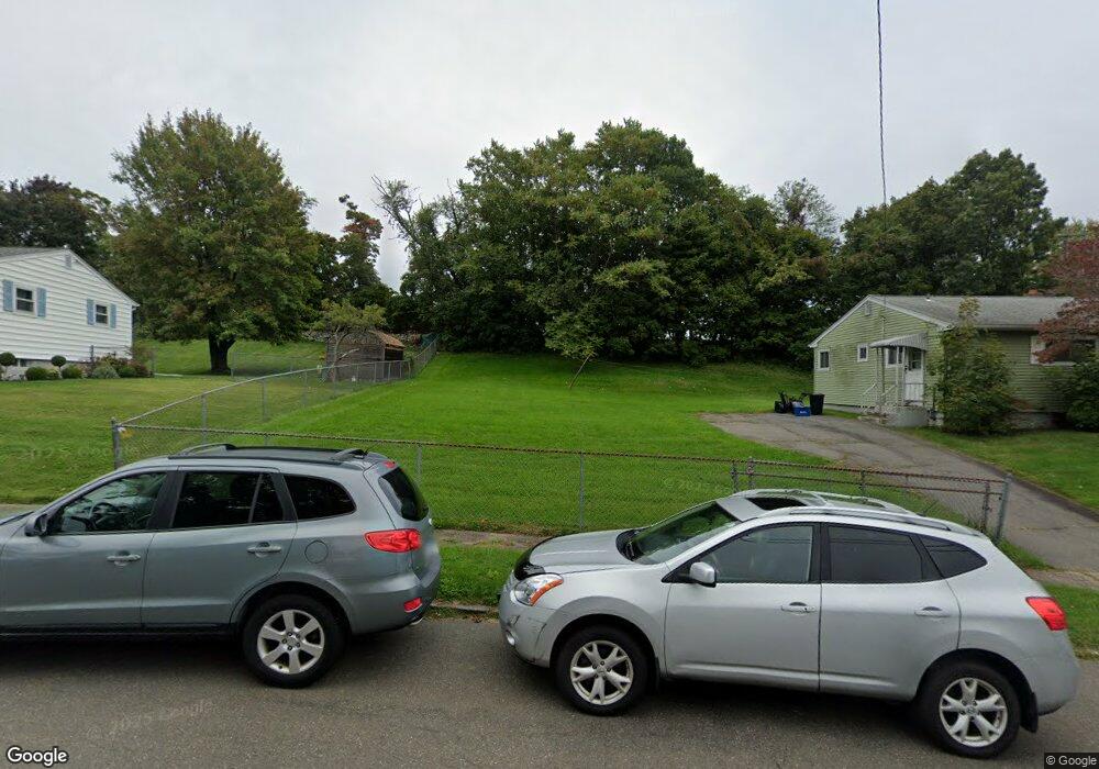 10 Ridge Hollow Rd, West Haven, CT 06516 - photo 1