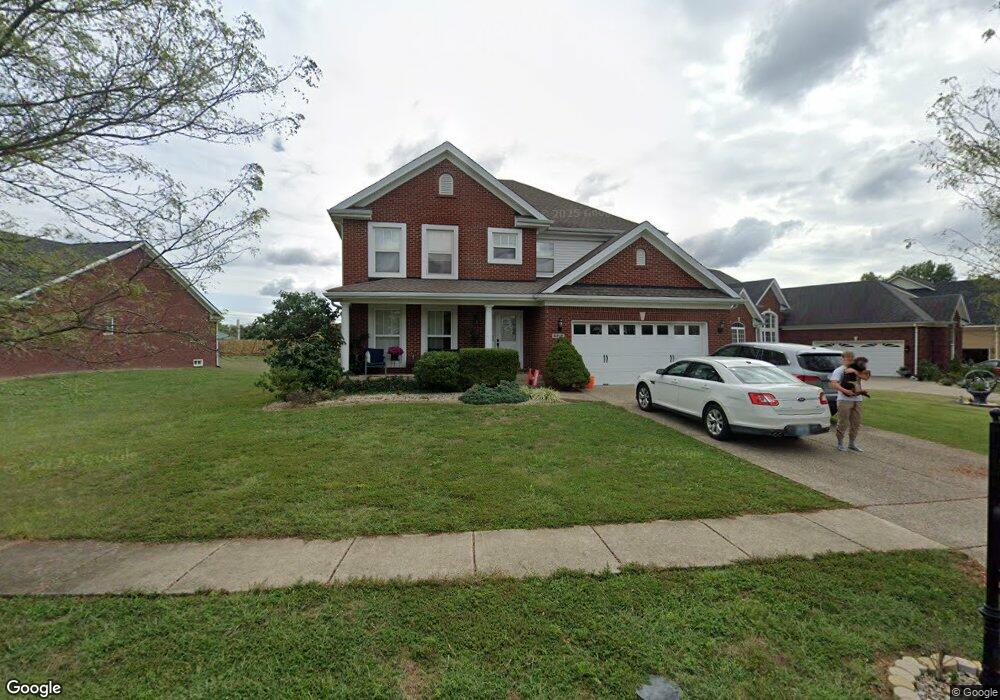 6218 Saskatchewan Dr, Louisville, KY 40228 - photo 1
