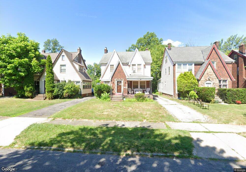 1932 Janette Ave, Cleveland Heights, OH 44118 - photo 1