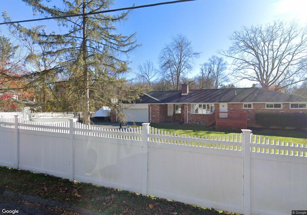 10 Carola Ln, New Fairfield, CT 06812 - photo 1