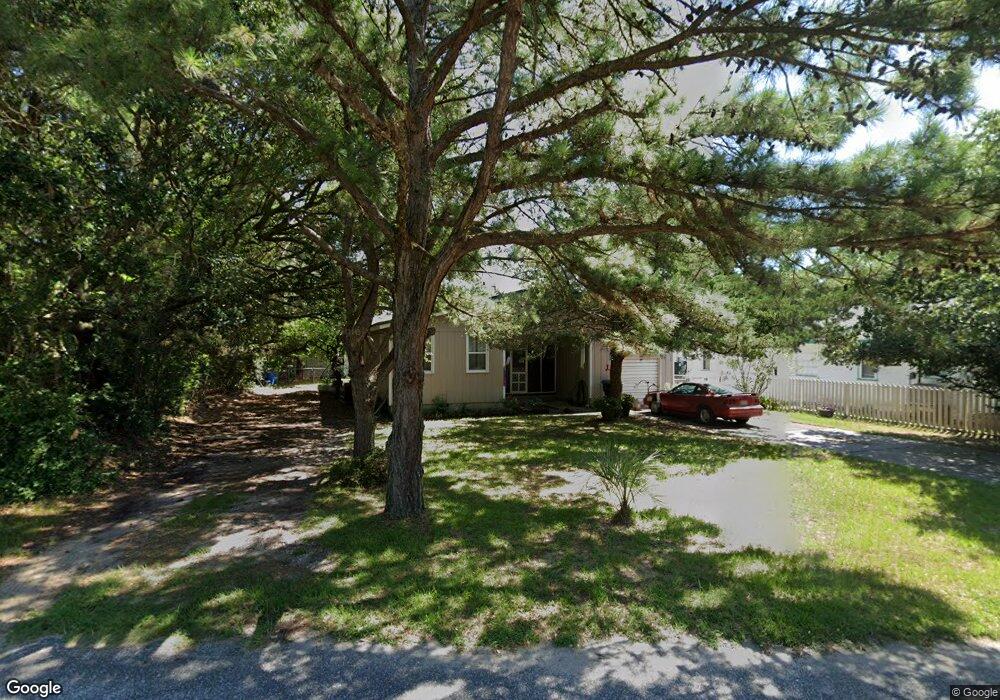 807 Fox St, Kill Devil Hills, NC 27948 - photo 1