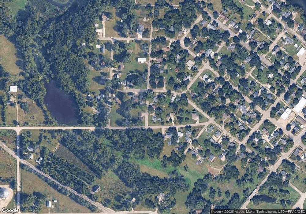 510 S Fulton St, Shell Rock, IA 50670 - photo 1