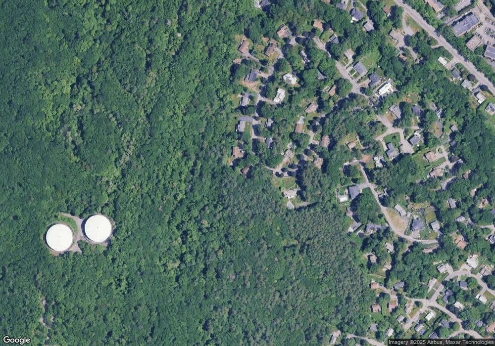 135 Lura Ln, Waltham, MA 02451 - photo 1