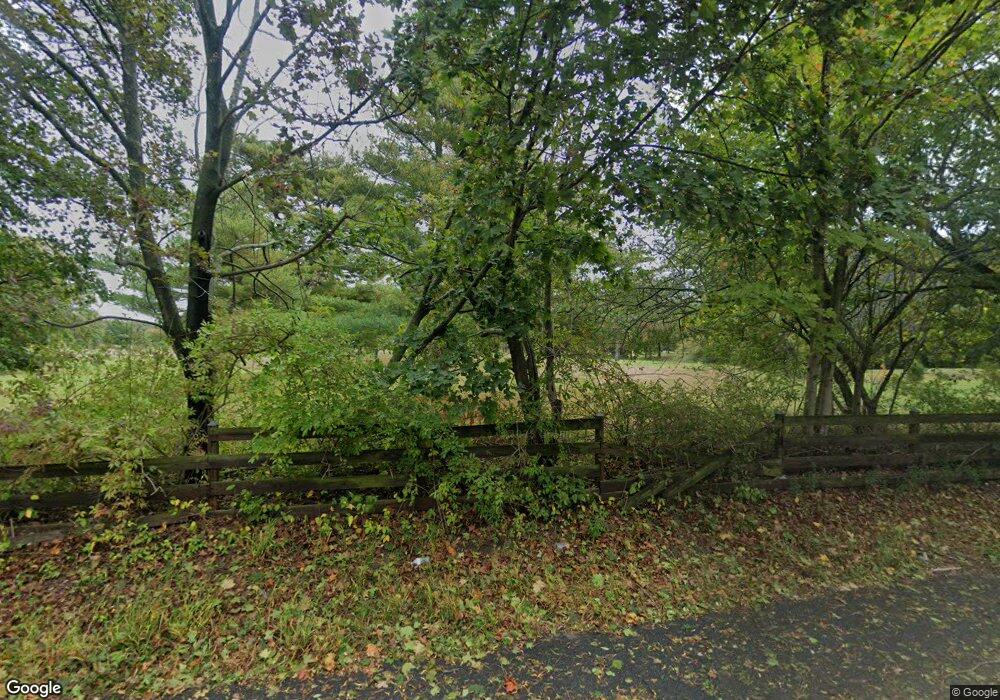 2321 Cedar Swamp Rd, Glen Head, NY 11545 - photo 1