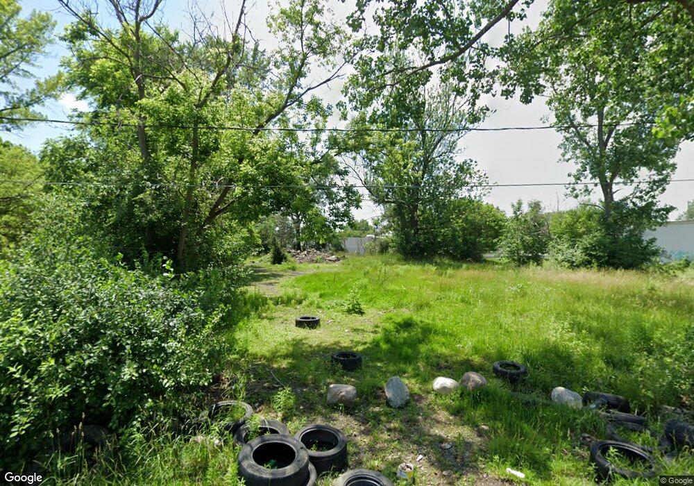 2418 Mitchell St, Flint, MI 48507 - photo 1