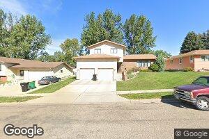 1014 Governor Ln, Bismarck, ND 58501