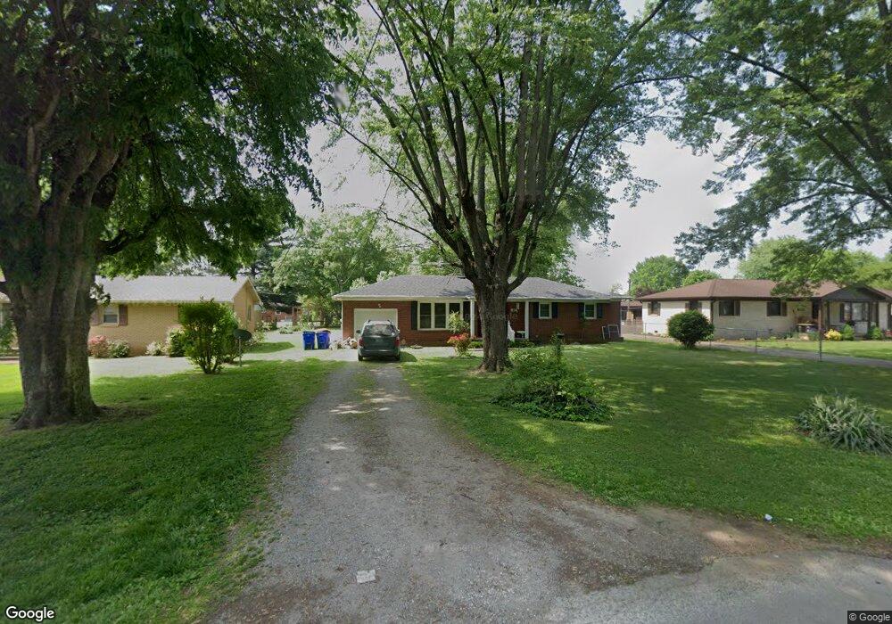 816 Strawberry Ln, Franklin, KY 42134 - photo 1