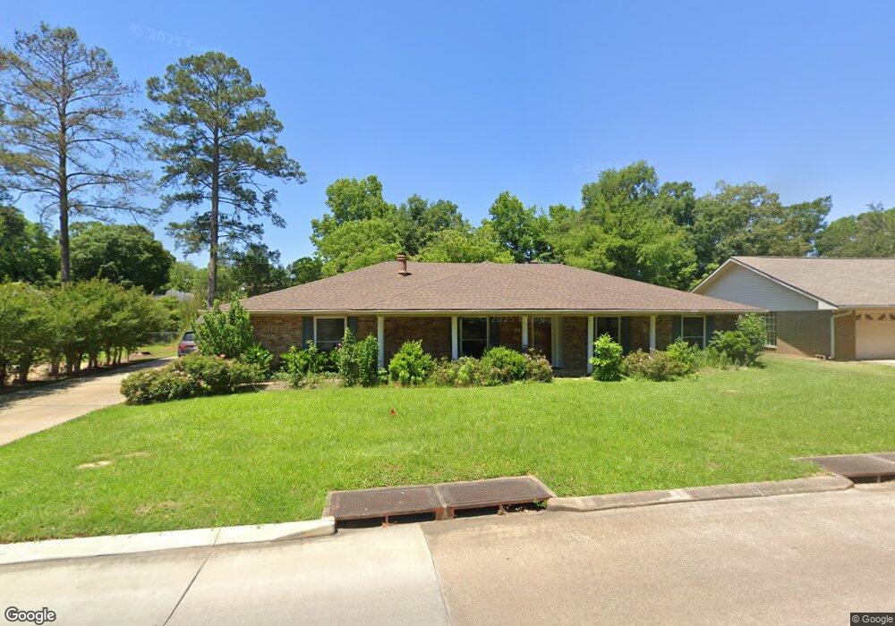 207 Fendler Pkwy, Pineville, LA 71360 - photo 1