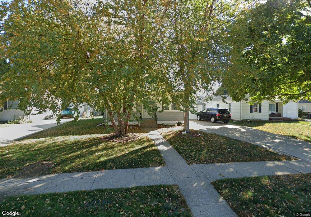 306 E 19 St S, Newton, IA 50208 - photo 1
