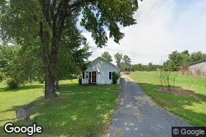 1115 Holy Cross Rd, Loretto, KY 40037