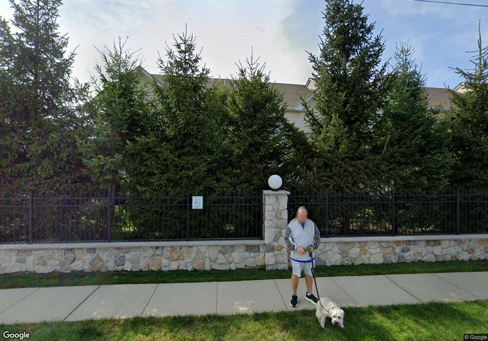 104 Captains Way unit 104, Copiague, NY 11726 - photo 1