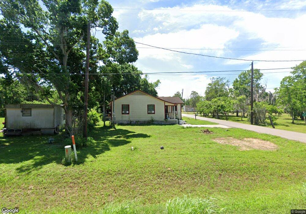 342 W Smith St, Brazoria, TX 77422 - photo 1