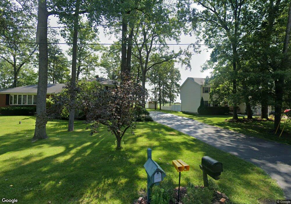 26854 E Woodland Ct, Millbury, OH 43447 - photo 1