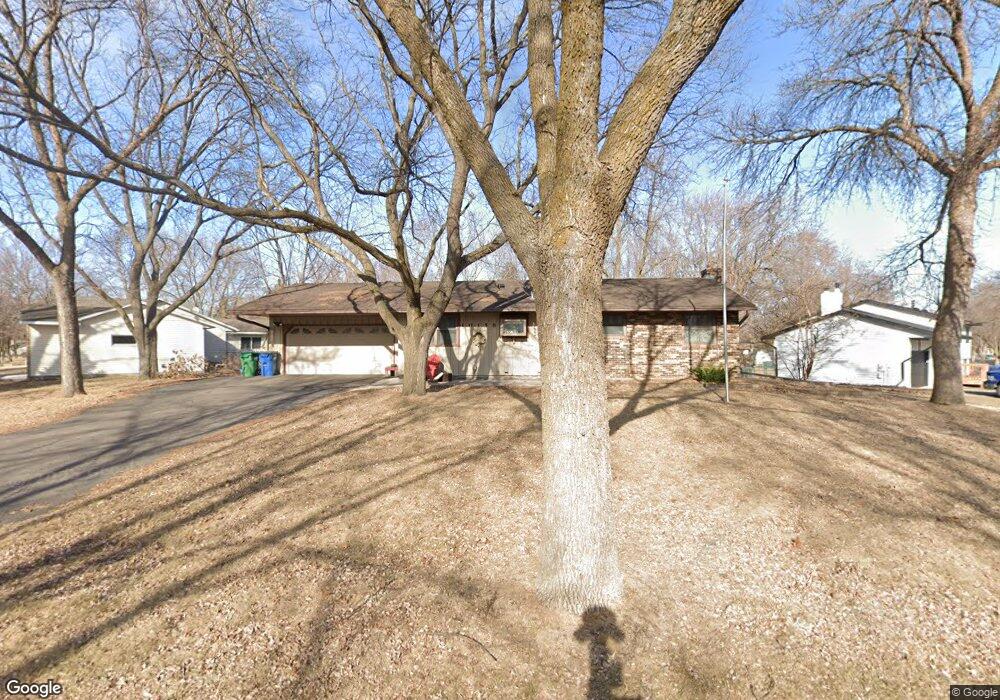 10158 Yorktown Ln N, Maple Grove, MN 55369 - photo 1