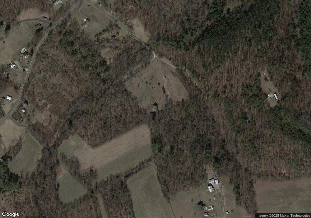 2013 Jericho Rd, New Bloomfield, PA 17068 - photo 1