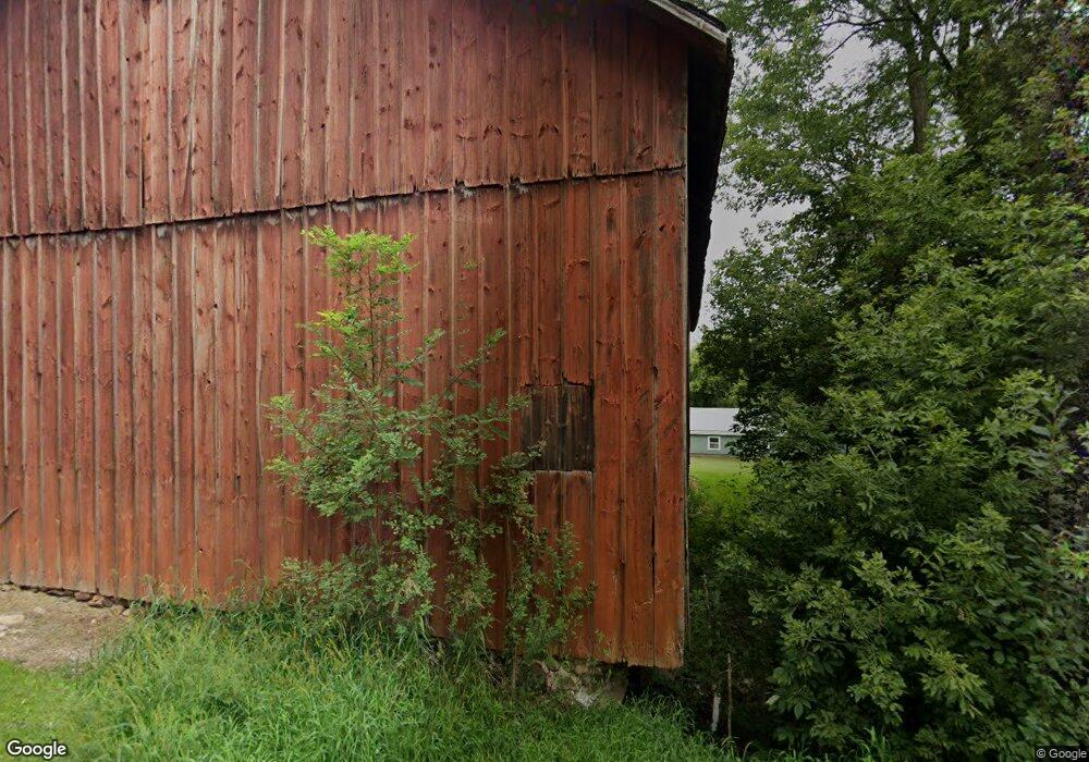 4562 Beaver Dam Rd, West Bend, WI 53090 - photo 1