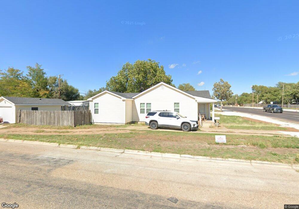 101 N Maddox Ave, Dumas, TX 79029 - photo 1