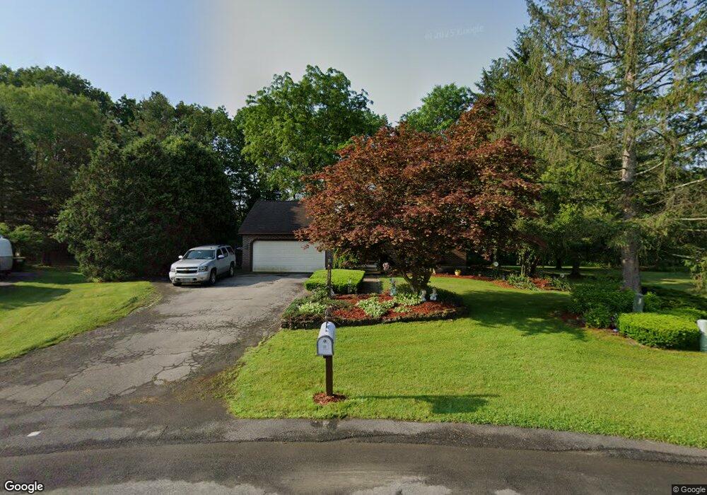 735 Bobby Ct, Schenectady, NY 12309 - photo 1