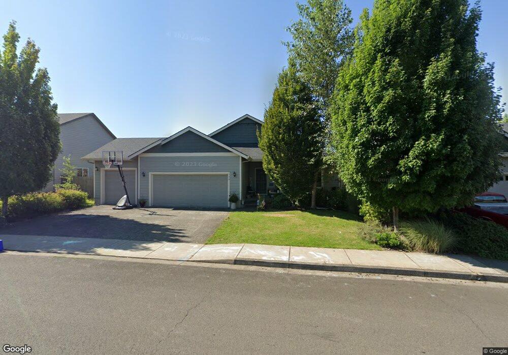 740 Meadowlawn Place, Molalla, OR 97038 - photo 1