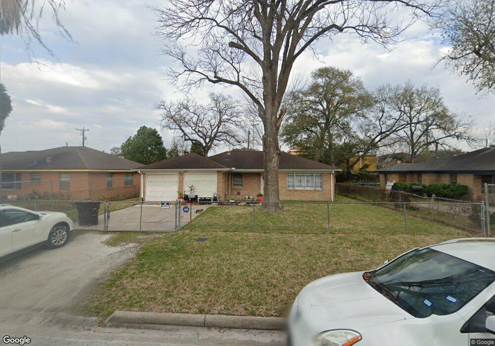 4606 Billingsley St, Houston, TX 77009 - photo 1
