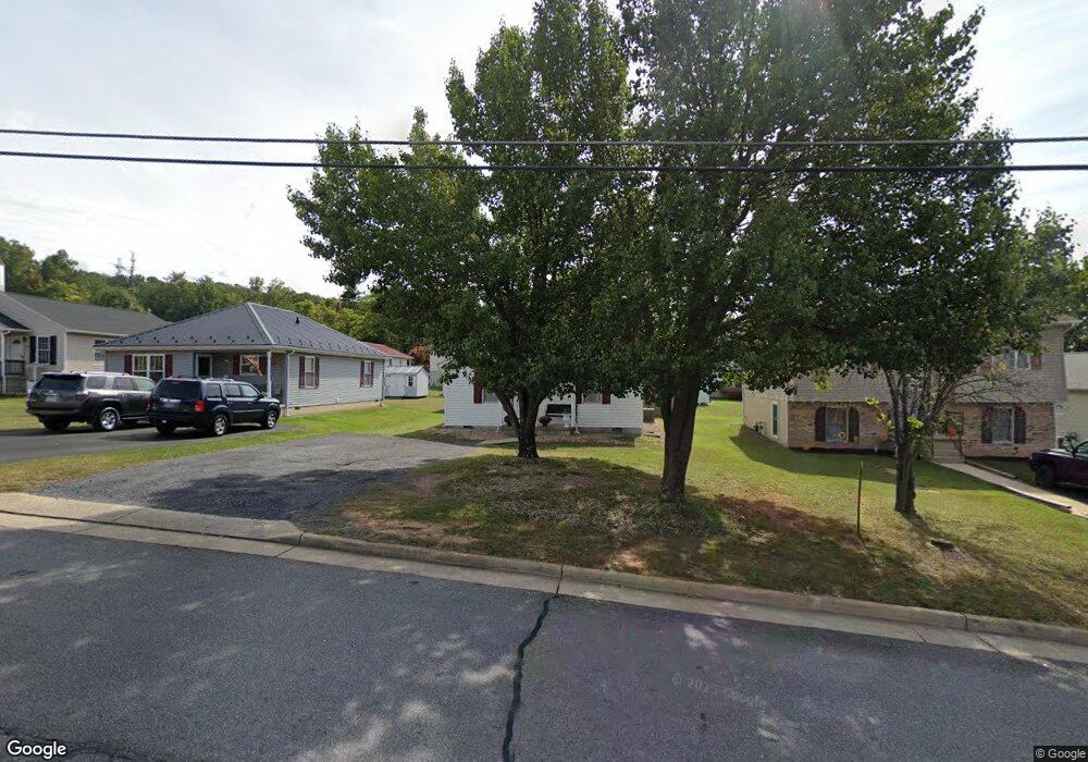 1016 4th St, Waynesboro, VA 22980 - photo 1