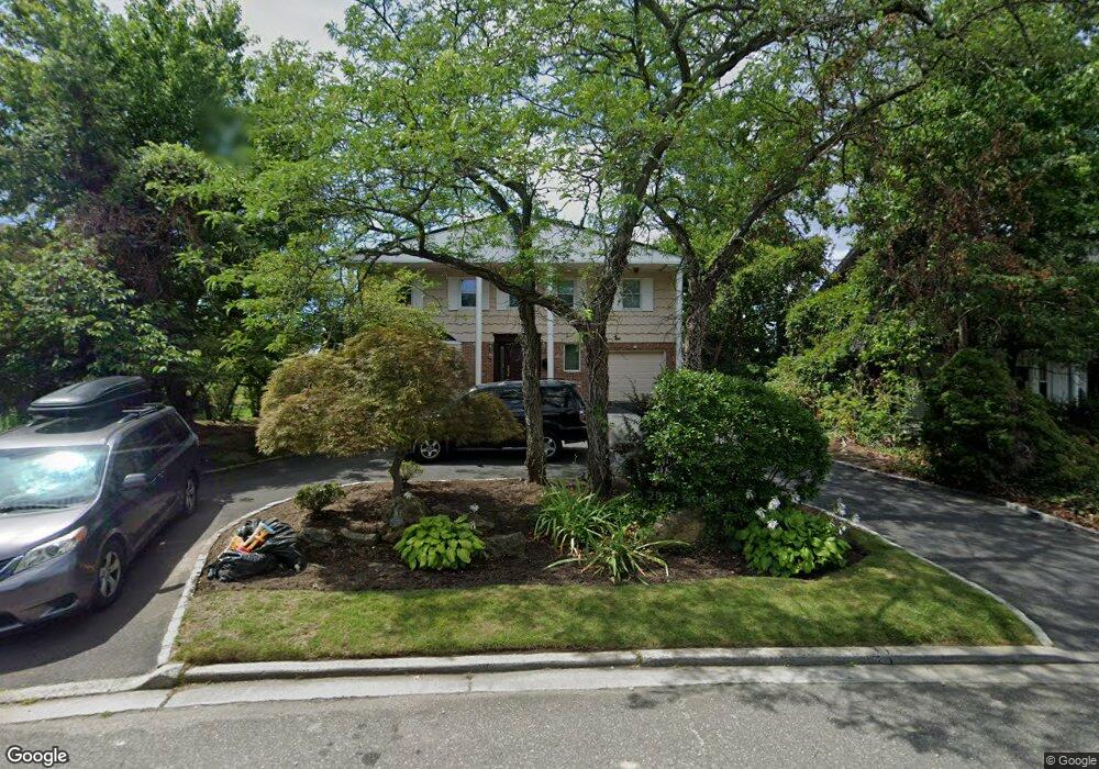 25 Harborview W, Lawrence, NY 11559 - photo 1