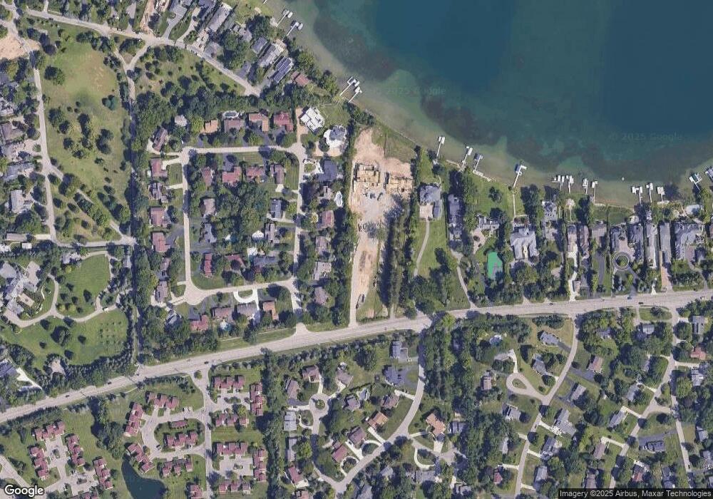 2810 W Long Lake Rd, West Bloomfield, MI 48323 - photo 1