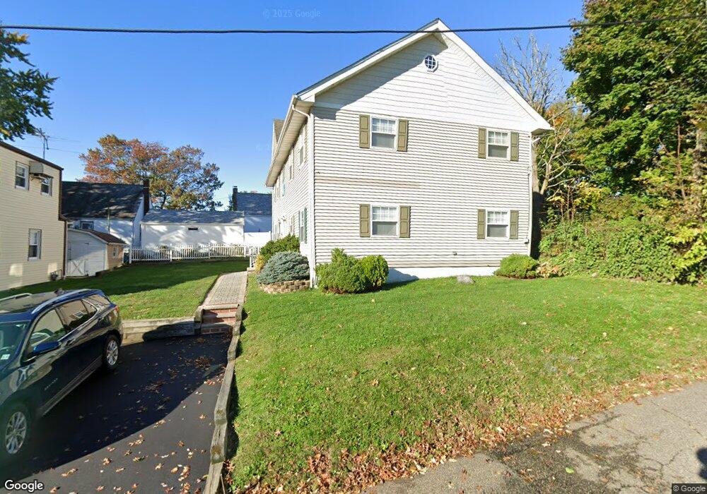 9 Walnut St, Fords, NJ 08863 - photo 1