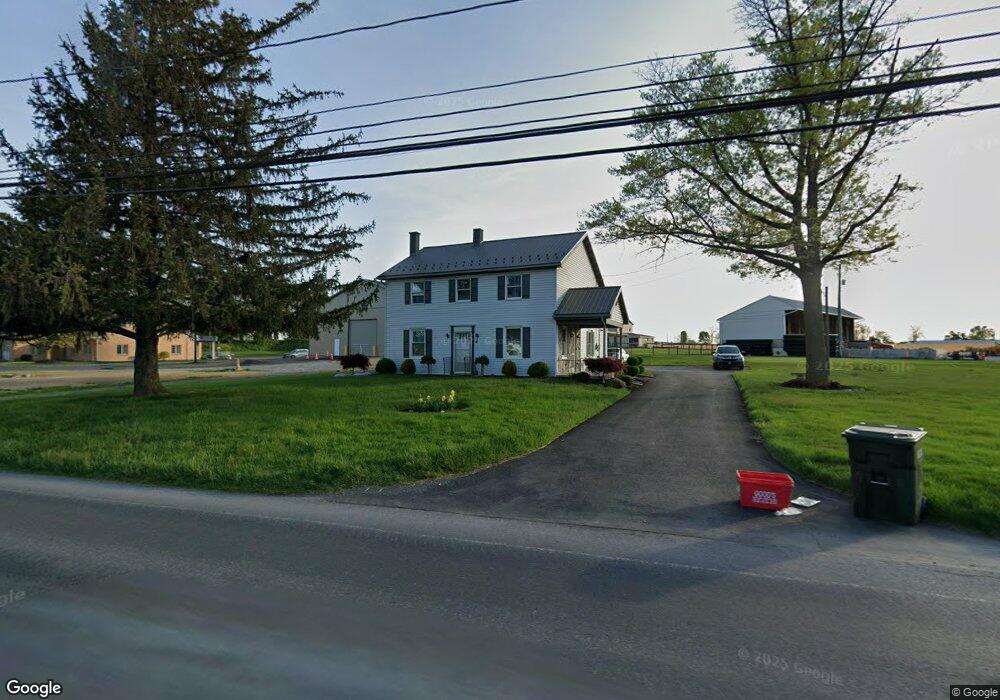 511 N Railroad Ave, New Holland, PA 17557 - photo 1