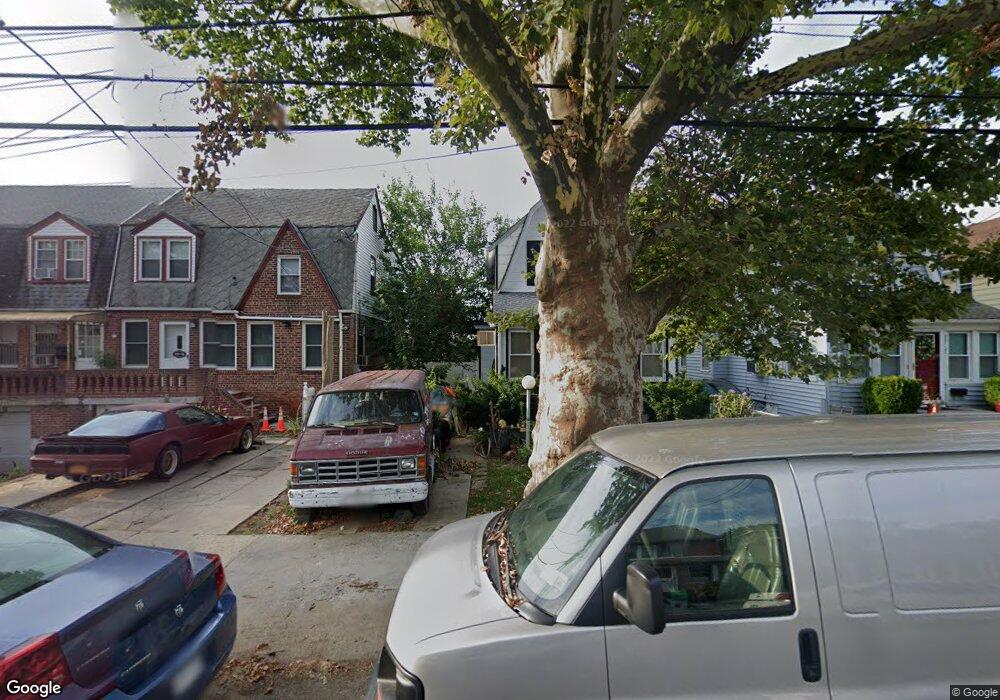 23712 Fairbury Ave, Bellerose, NY 11426 - photo 1