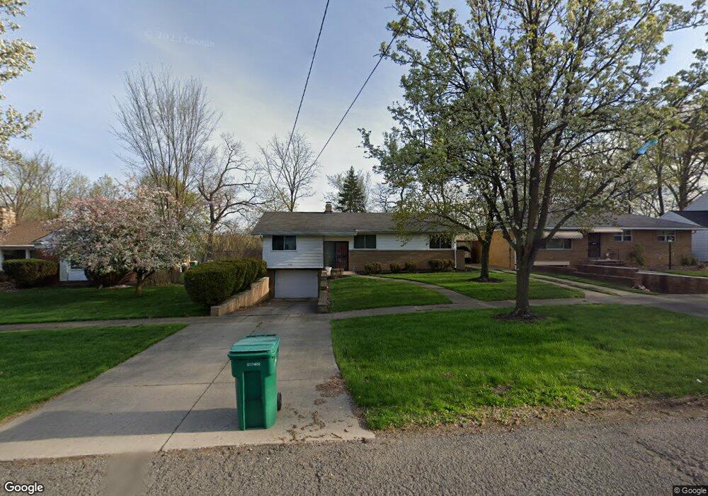 17781 Mccracken Rd, Maple Heights, OH 44137 - photo 1