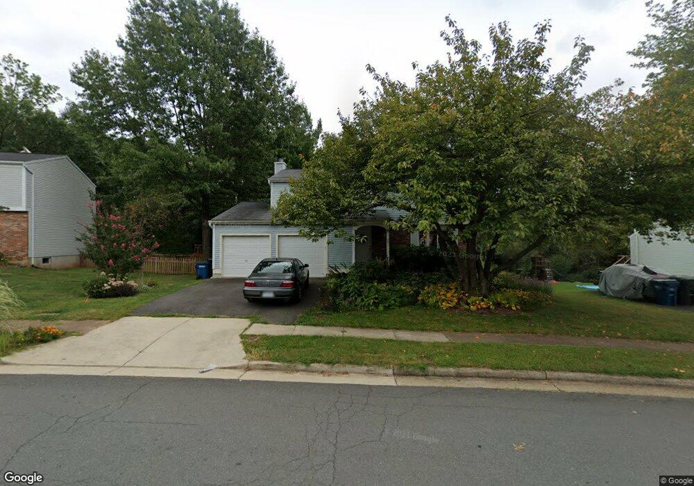 3011 Summershade Ct, Herndon, VA 20171 - photo 1