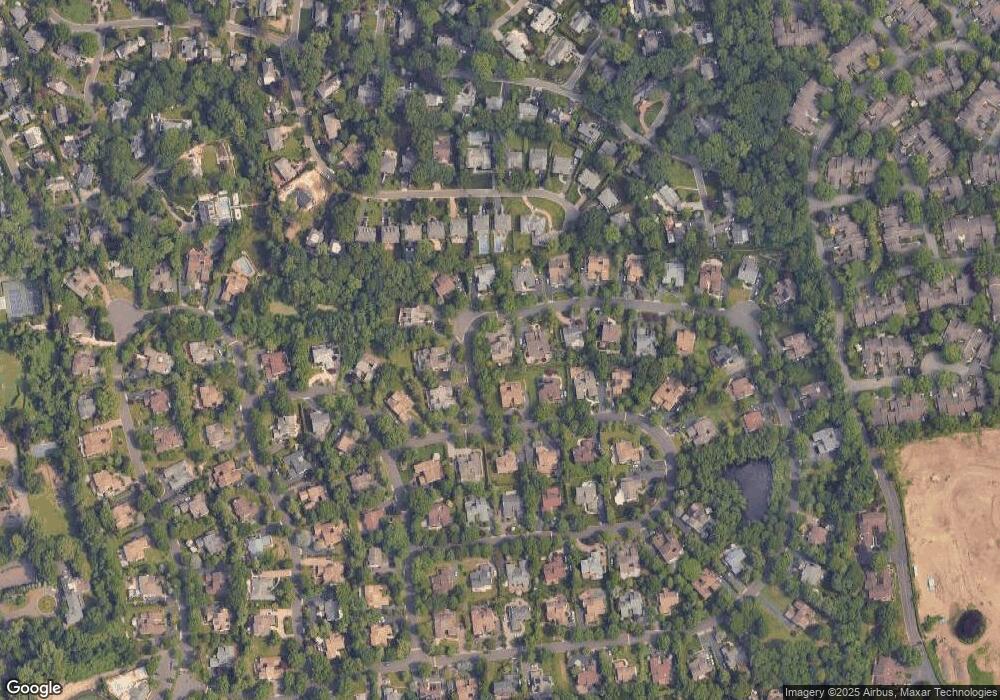 44 Bristol Dr, Manhasset, NY 11030 - photo 1