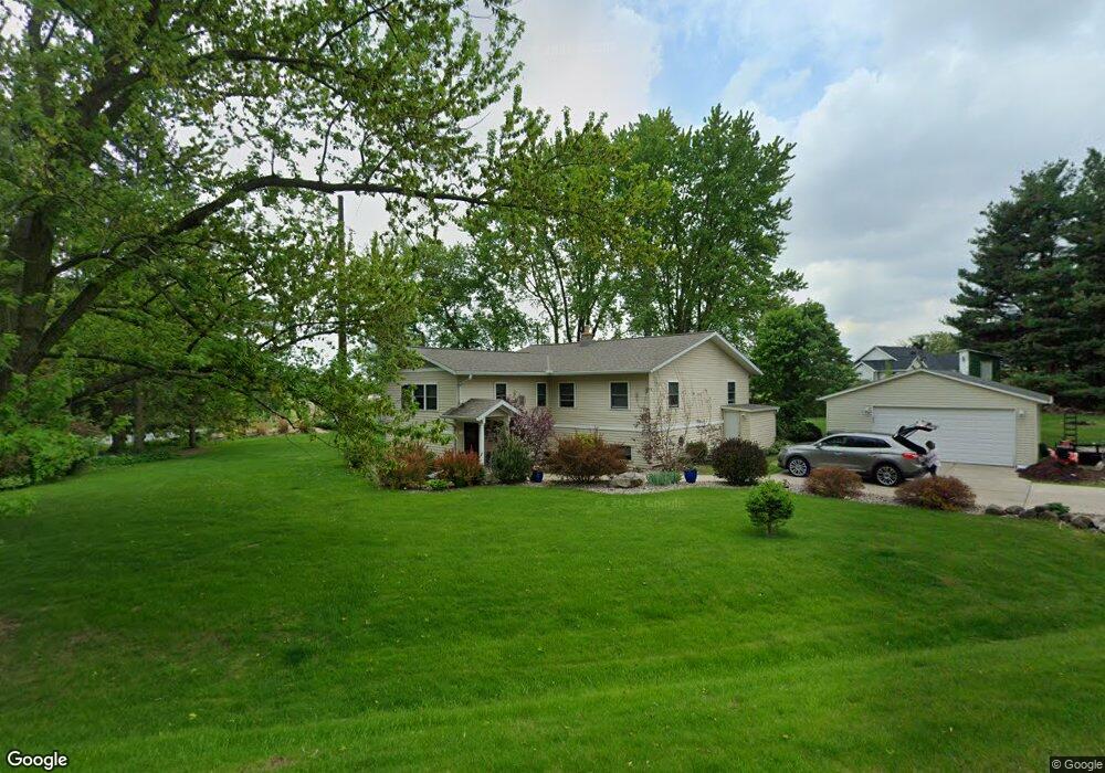 5641 Concord Dr, Fitchburg, WI 53575 - photo 1