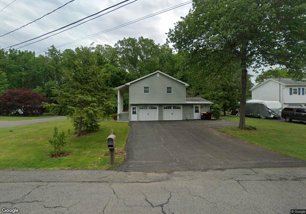 1206 Oakleaf Hill, Schenectady, NY 12303 - photo 1