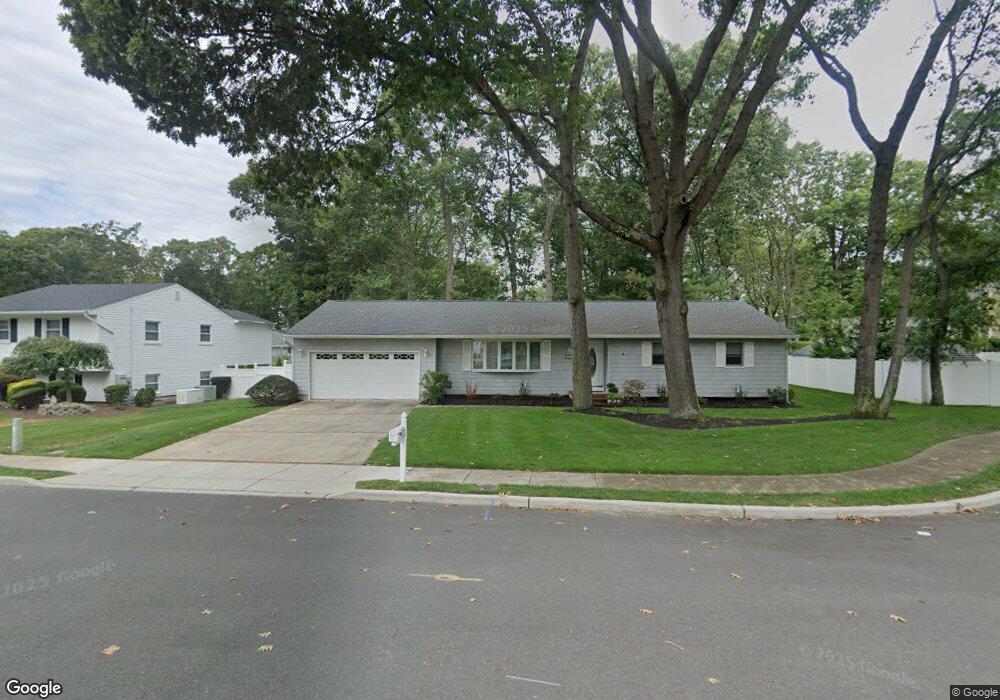 529 Lemon Ct, Oakhurst, NJ 07755 - photo 1