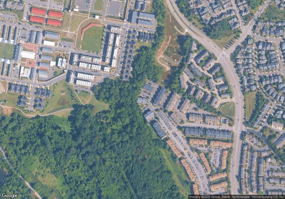 8317 Snowy Egrit Way unit 34, Lorton, VA 22079 - photo 1