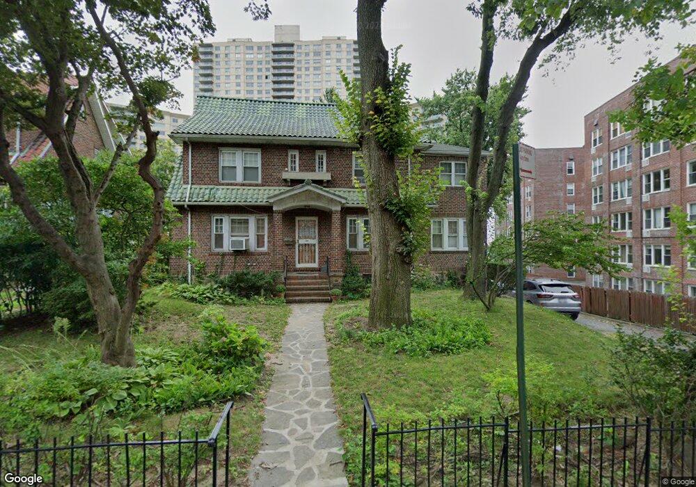 2616 Arlington Ave, Bronx, NY 10463 - photo 1