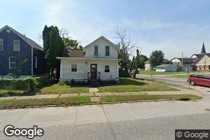 102 4th Ave, Moline, IL 61265