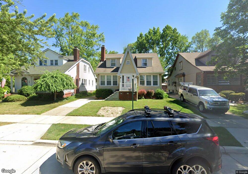 1650 Anita Ave, Grosse Pointe Woods, MI 48236 - photo 1