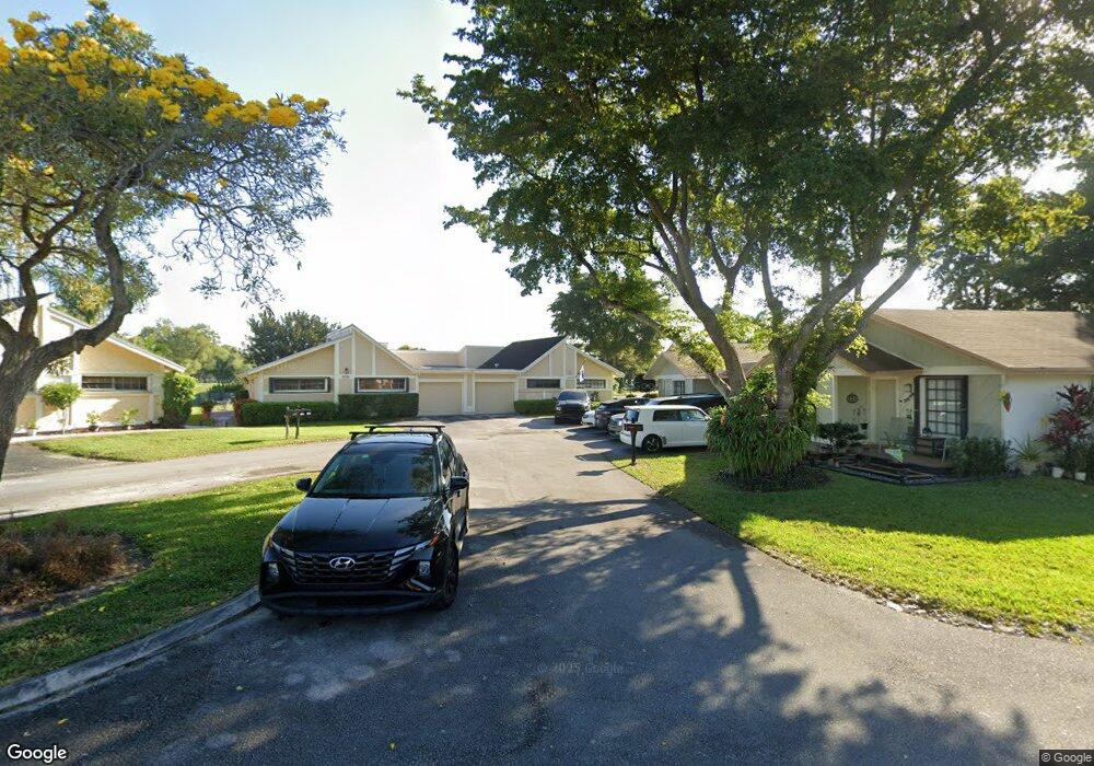 3640 E Forge Rd unit 11, Davie, FL 33328 - photo 1