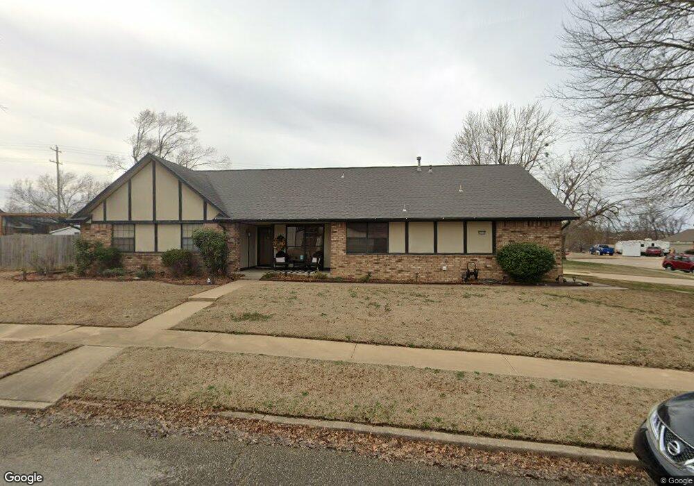 290 Fox Run Cir, Jenks, OK 74037 - photo 1