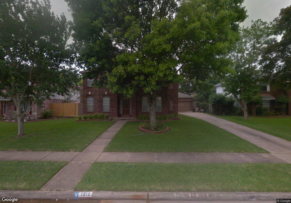 1910 Valero St, Friendswood, TX 77546 - photo 1