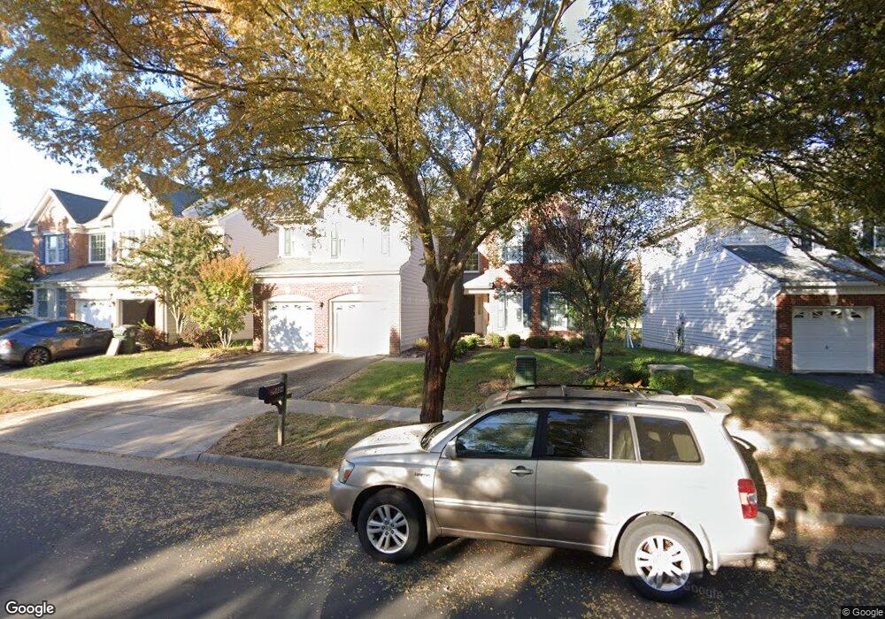 25806 Donegal Dr, Chantilly, VA 20152 - photo 1