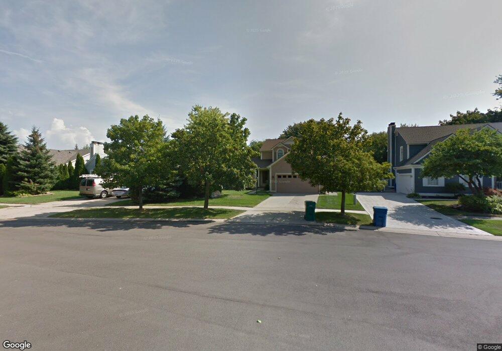 969 Chase Way Blvd, Auburn Hills, MI 48326 - photo 1