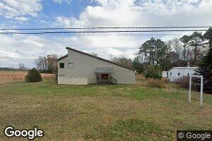 83 Bluff Point Rd, Kilmarnock, VA 22482