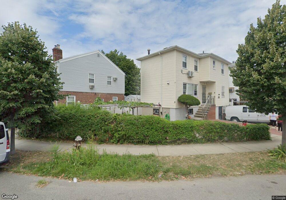 138-53 64th Ave, Flushing, NY 11367 - photo 1