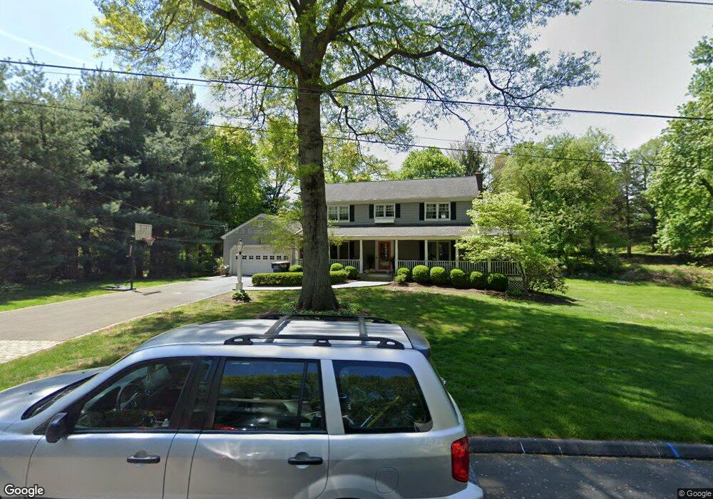 19 Maymont Ln, Trumbull, CT 06611 - photo 1