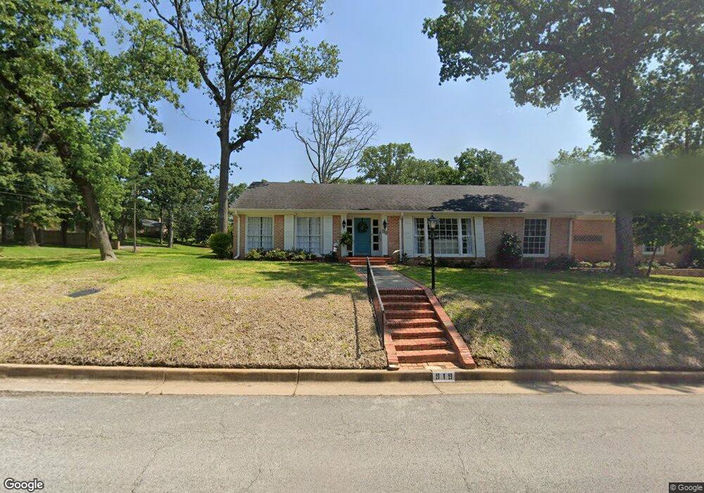 919 919 Dulse, Tyler, TX 75701 - photo 1