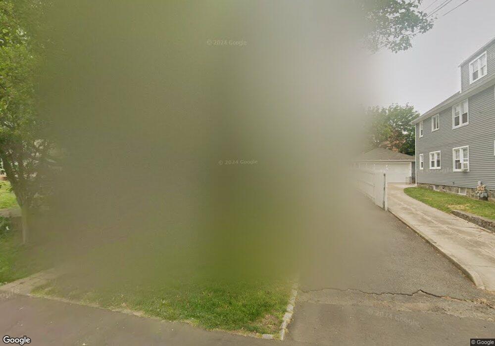 98 Querida St, Fairfield, CT 06825 - photo 1